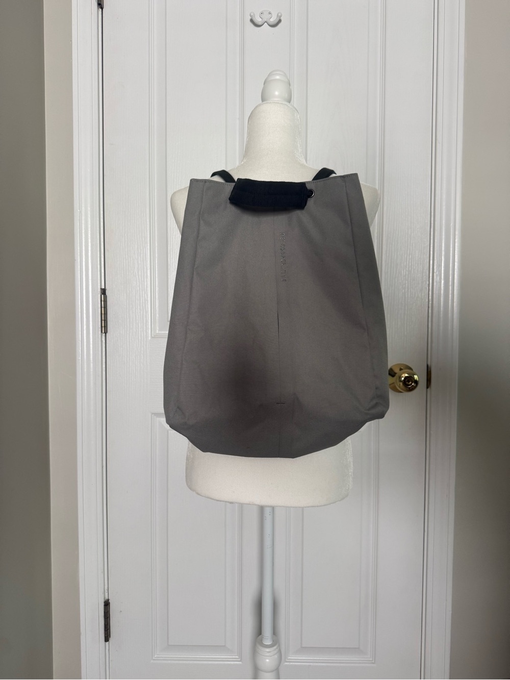 REI Co-Op Convertible Trail Bag - NWOT